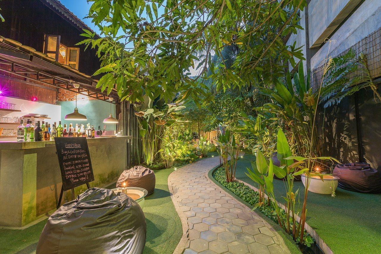 Ashia Hotel & Lounge Siem Reap Exterior photo