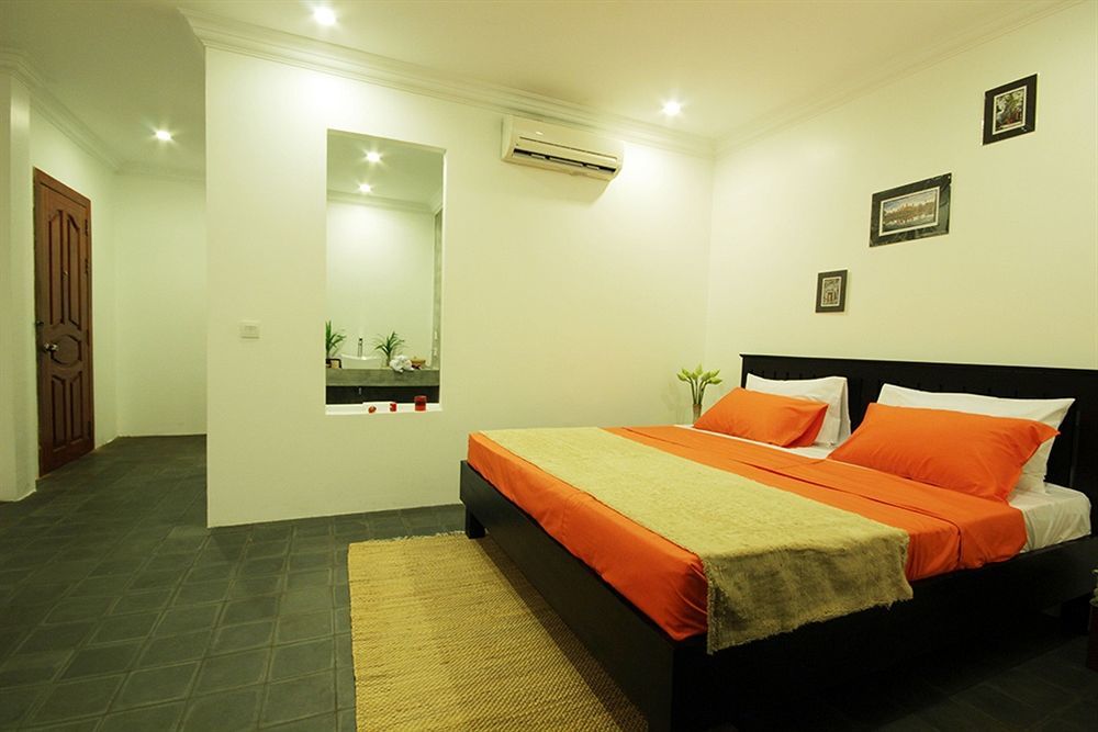 Ashia Hotel & Lounge Siem Reap Exterior photo