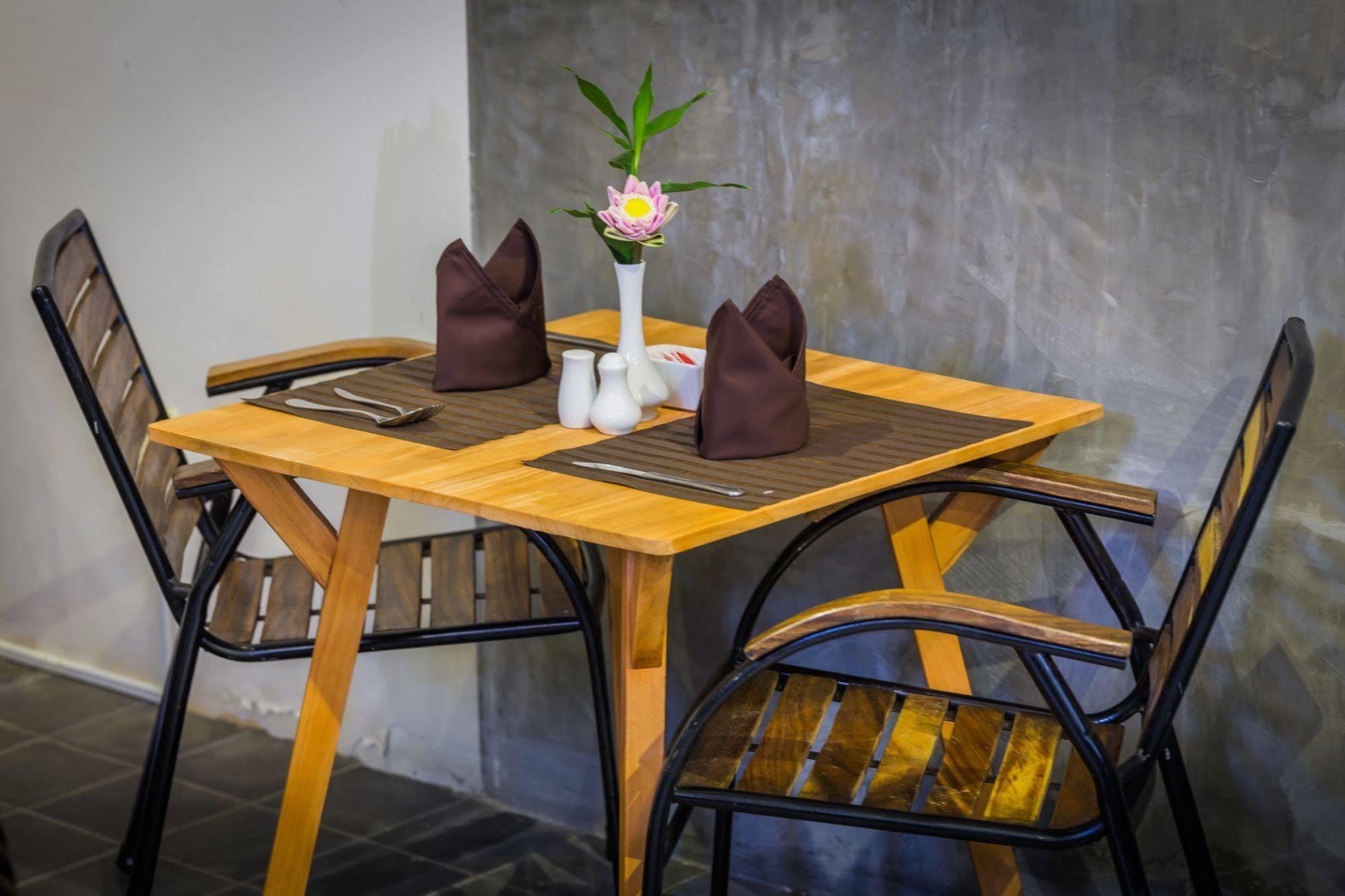 Ashia Hotel & Lounge Siem Reap Exterior photo